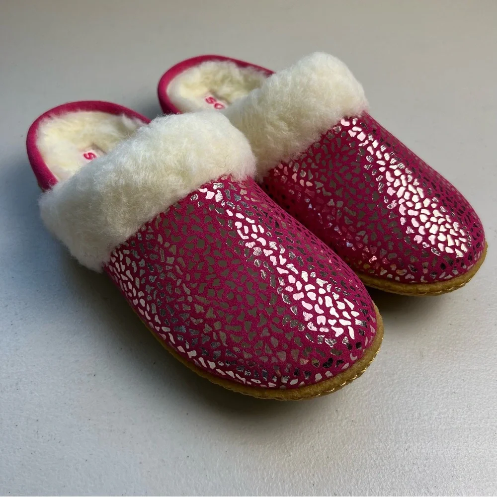 Sorel NEW Youth Nakiska Slide II Cactus Pink/White Fuzzy Slipper Youth 3, 4, 5